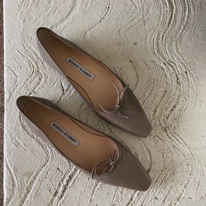 RARE! Vintage Manolo Blahnik ballet flats